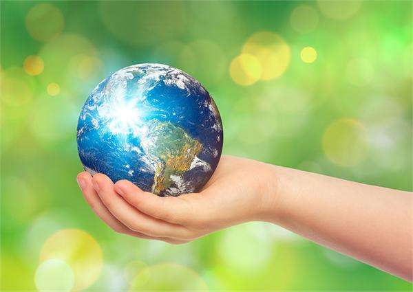 加快工業(yè)產(chǎn)業(yè)改造建設(shè)，推動我國生態(tài)文明建設(shè)邁上新臺階